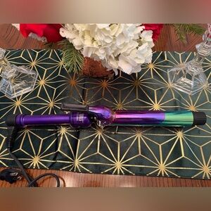 Hot Tools 1 1/4” Professionals Curling Iron